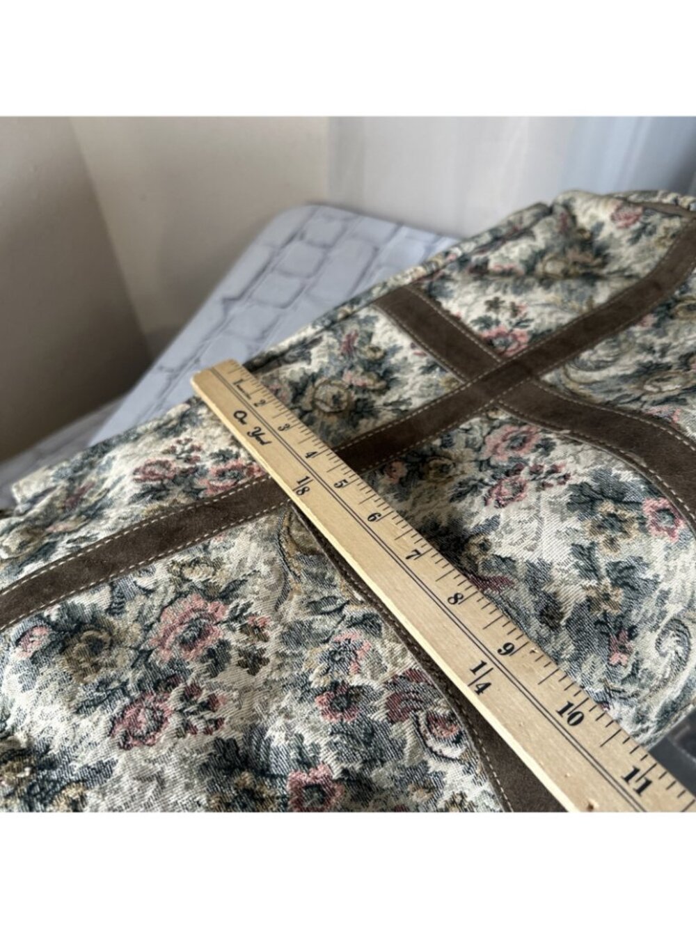 Vintage The French Company Tapestry Weekender Bag with Suede Trim 17.5”x10”x9” - Picture 14 of 15